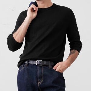 Banana Republic | Sweater | Merino Wool Sweater • Black